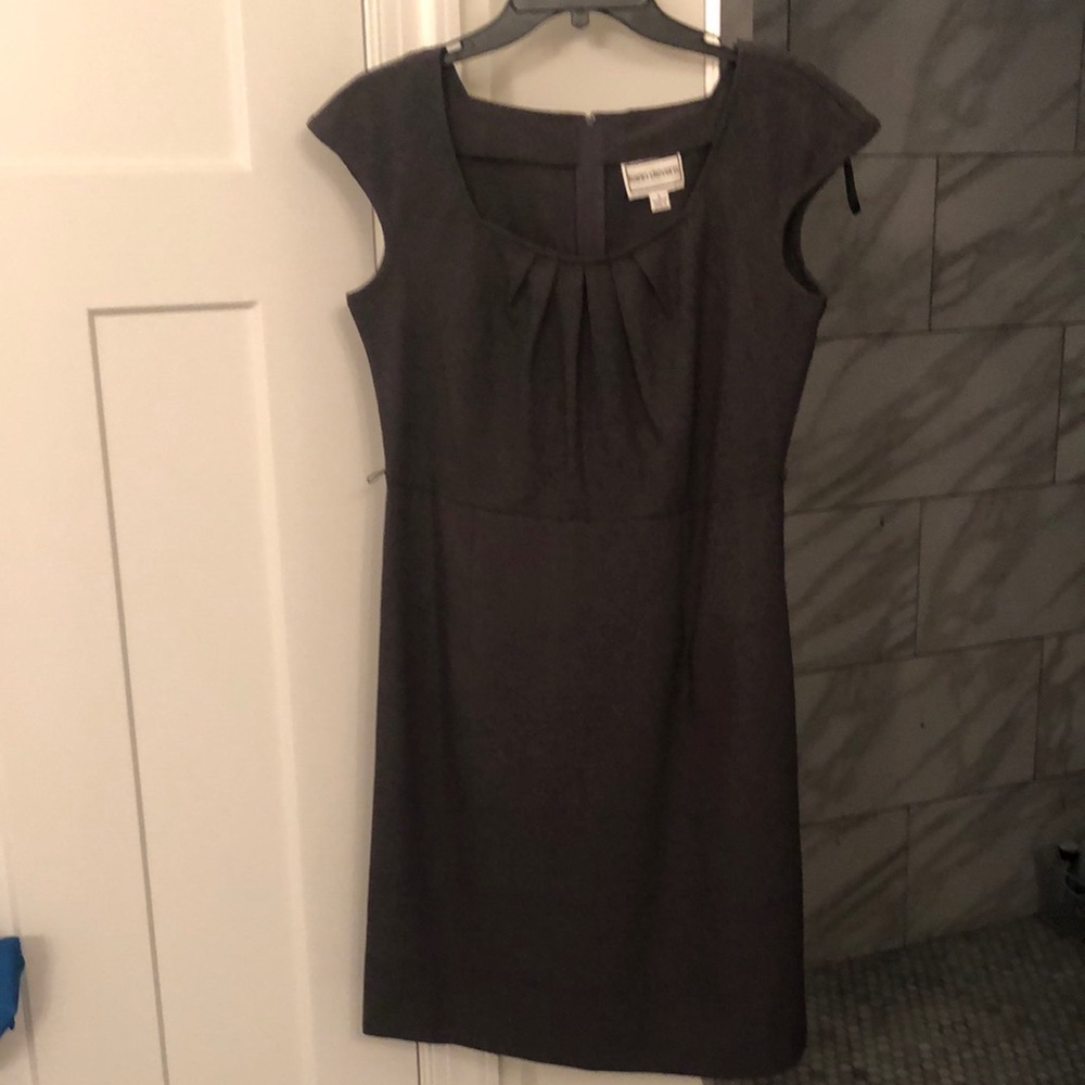 Size 6 Karin Stevens dress